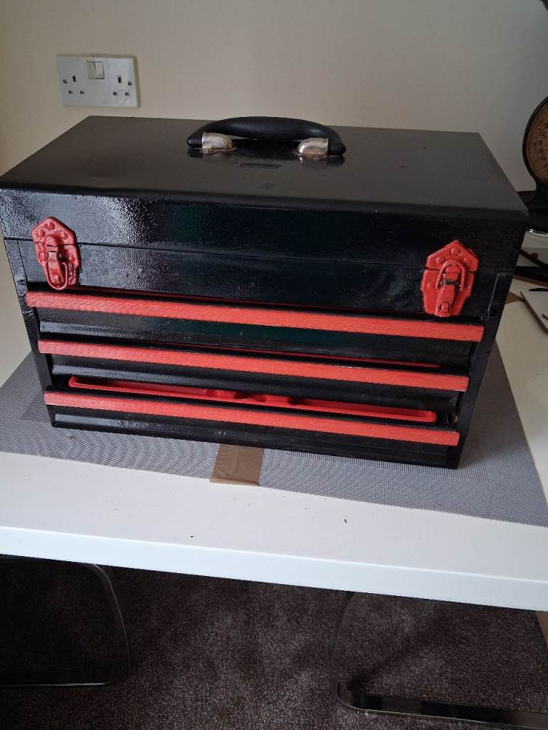 Black & Red Metal Tool Box with 3 Drawers – Good Condition
