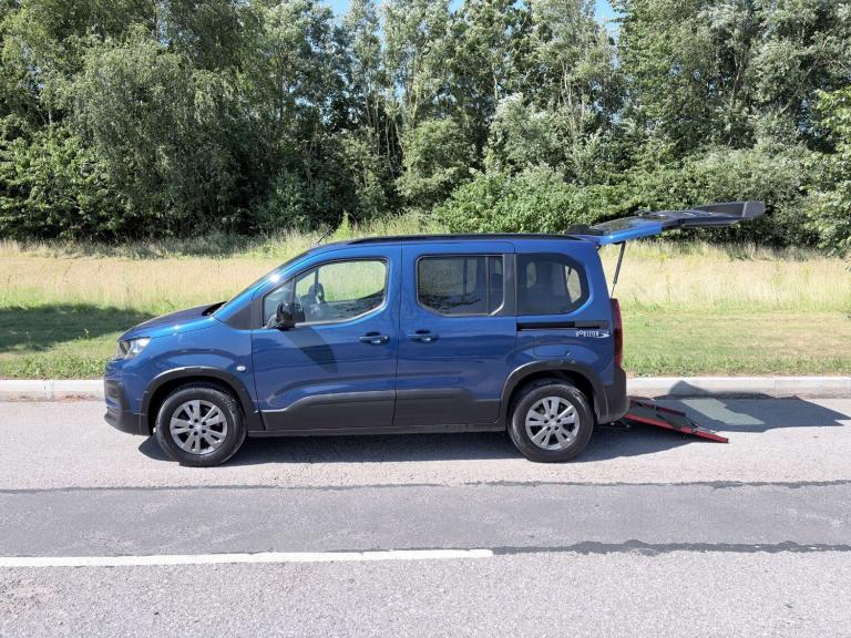 2024 Peugeot Rifter Horzion 1.5 Hdi *11,000 Miles* WHEELCHAIR ACCESSIBLE VEHICLE WAV DISABLED M M...