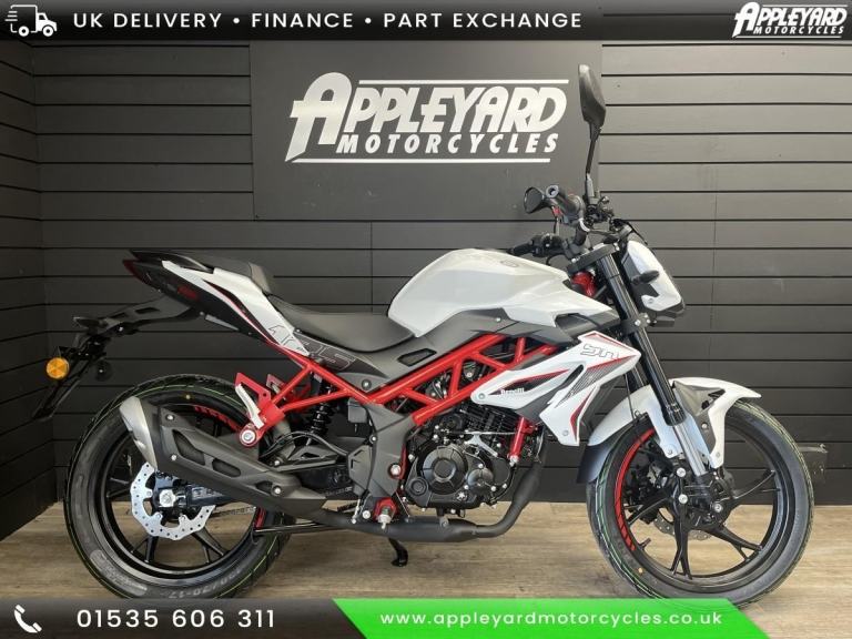 Benelli BN 125cc Naked Motorcycle Learner Legal commuter motorbike