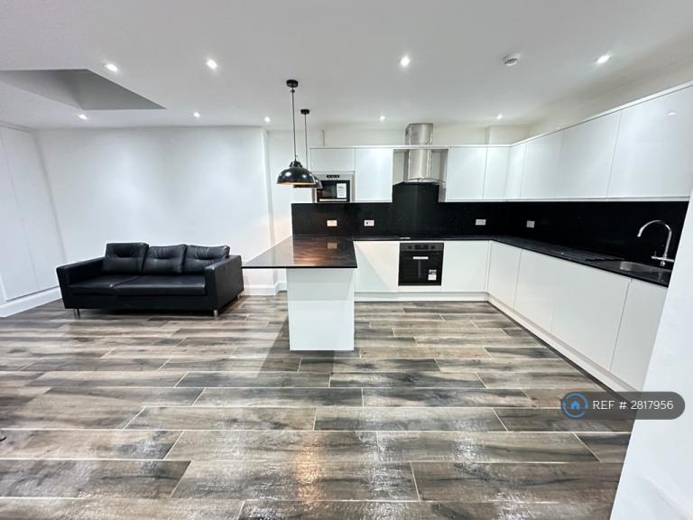 1 bedroom in South Way, Croydon,West Wickam,Shirley, Beckenham, Crystal Pa, CR0 (#2817956)
