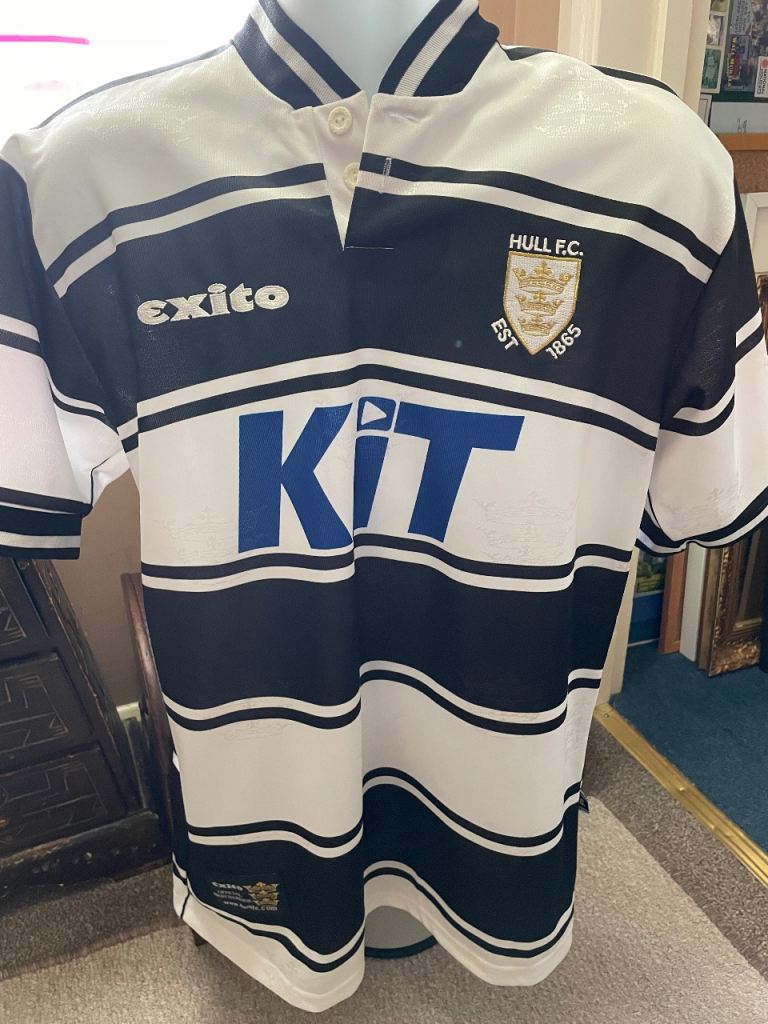 image for Hull fc 2001 signed shirt in excellent condition 