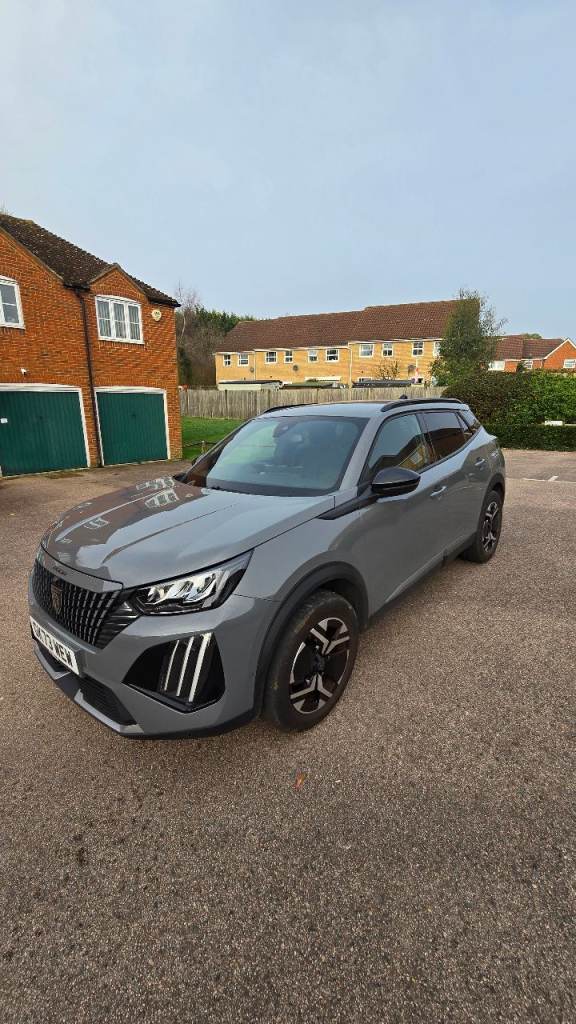 Peugeot, 2008, Hatchback, 2023, Semi-Auto, 1199 (cc), 5 doors