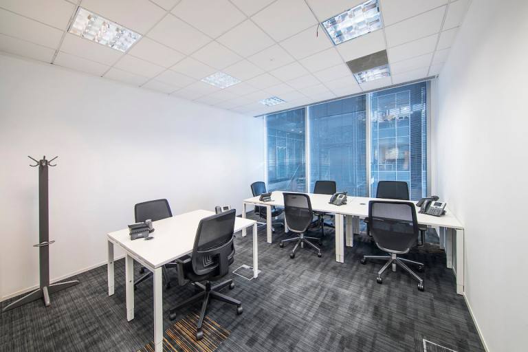 Slough - SL1 4DX \ Private Office Access Whenever You Need It