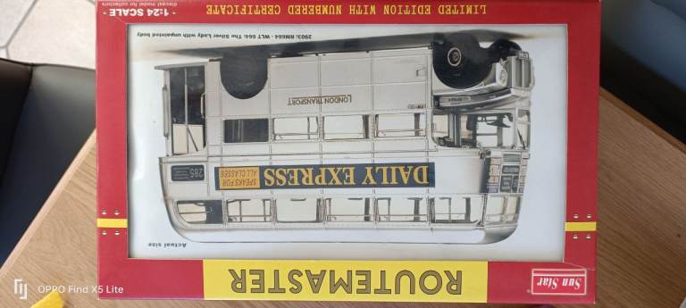 Sun Star Routemaster London Bus Model 1:24 Scale - Limited Edition