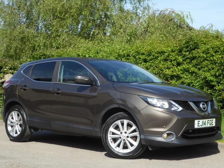 2014 Nissan Qashqai 1.5 dCi Acenta Premium 5dr £20 Road TAX HATCHBACK Diesel Manual