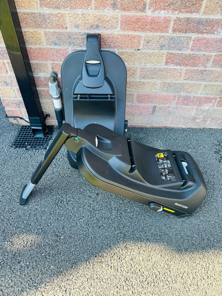 Maxi Cosi IsoFix base 