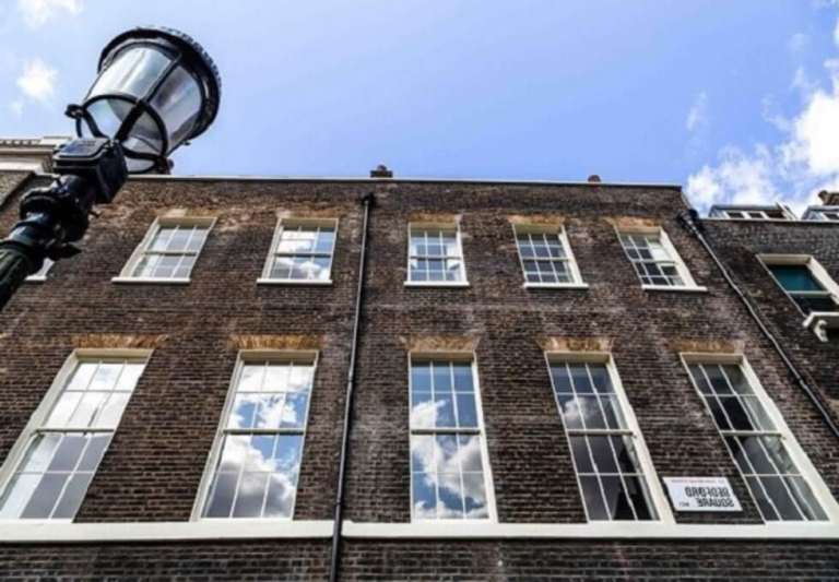 *Bloomsbury* Private Serviced Offices: Units from 3 to 70 desks for rent WC1