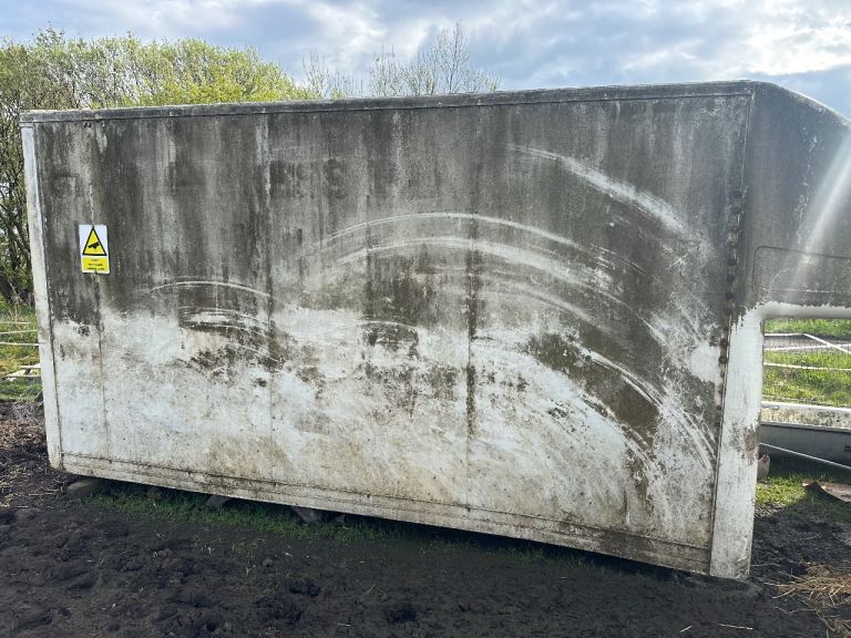 Luton trailer body – Fair Condition