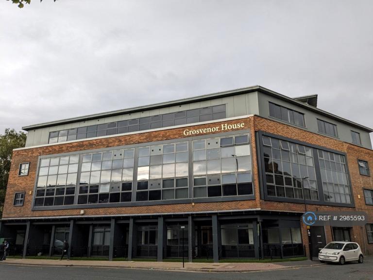 1 bedroom flat in Grosvenor House, Wakefield, WF1 (1 bed) (#2985593)