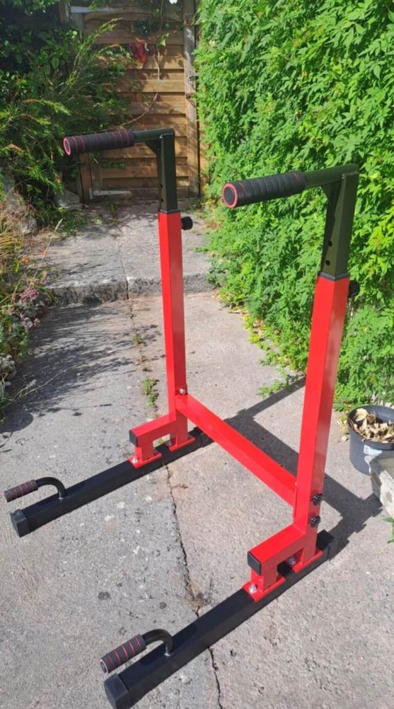 Dip Station with push up grips – As New Condition