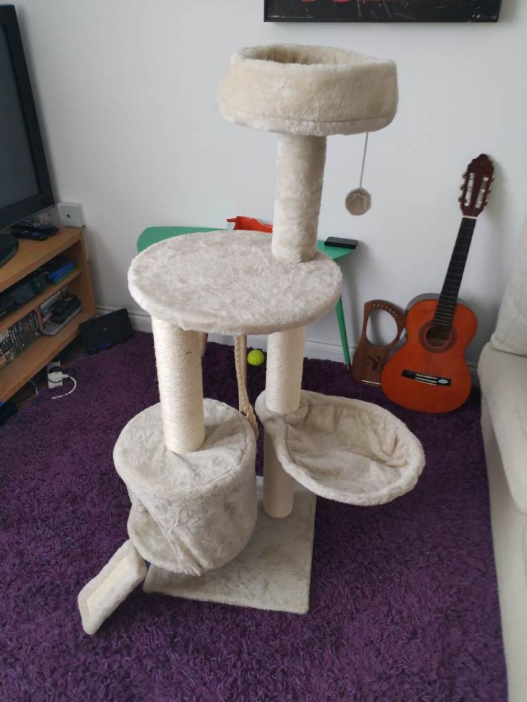 Cat tower 