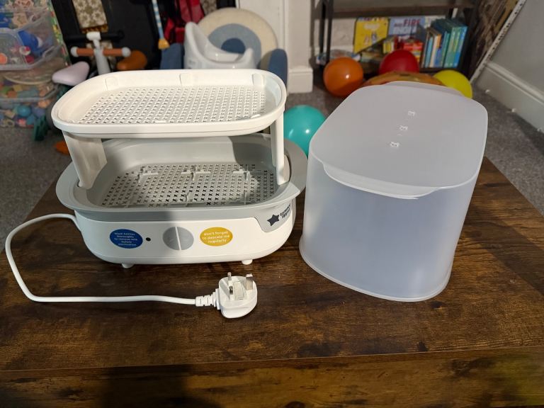 Baby feeding supplies 