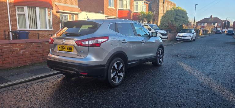 Nissan, QASHQAI, Hatchback, 2015, Manual, 1461 (cc), 5 doors
