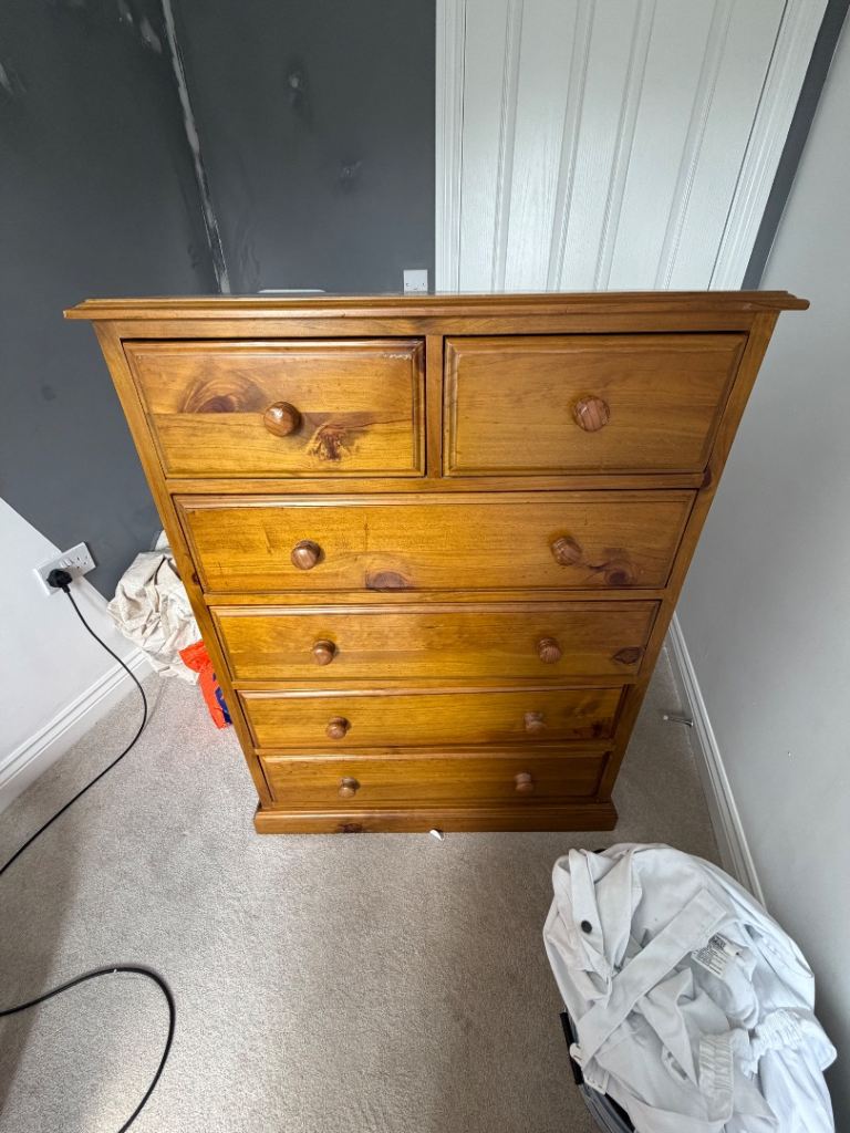 Pine Chest of Drawers - 6 Drawers