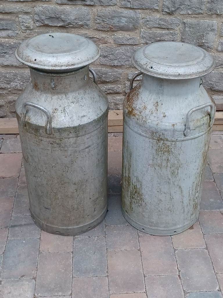  Milk churns Aluminium Vintage