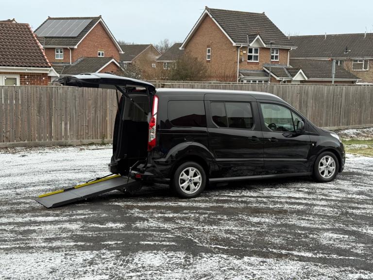 2020 FORD GRAND TOURNEO CONNECT DRIVE FROM PASSENGER UPFRONT WHEELCHAIR VEHICLE