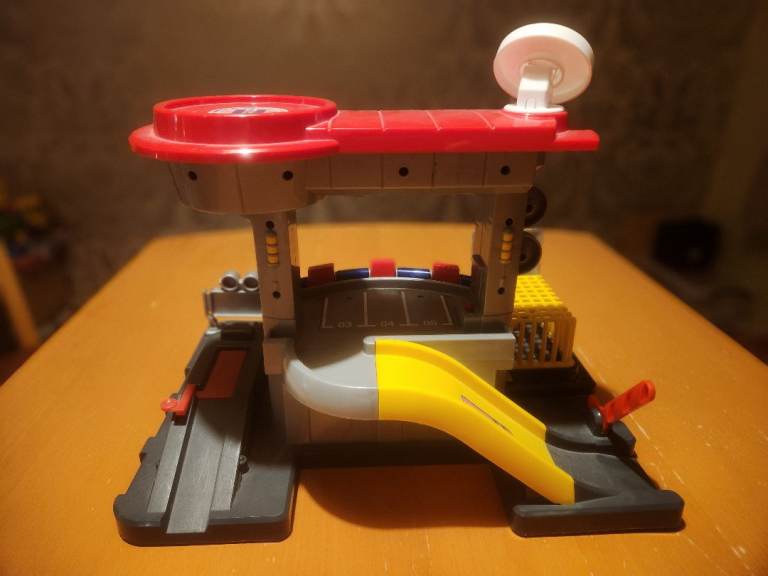 Toy Garage