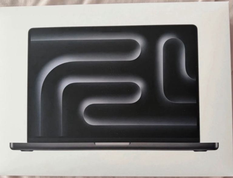 24hr only offer. Brand New Unopened Apple MacBook Pro 14inchWith 16gb Memory And 512gb Storage