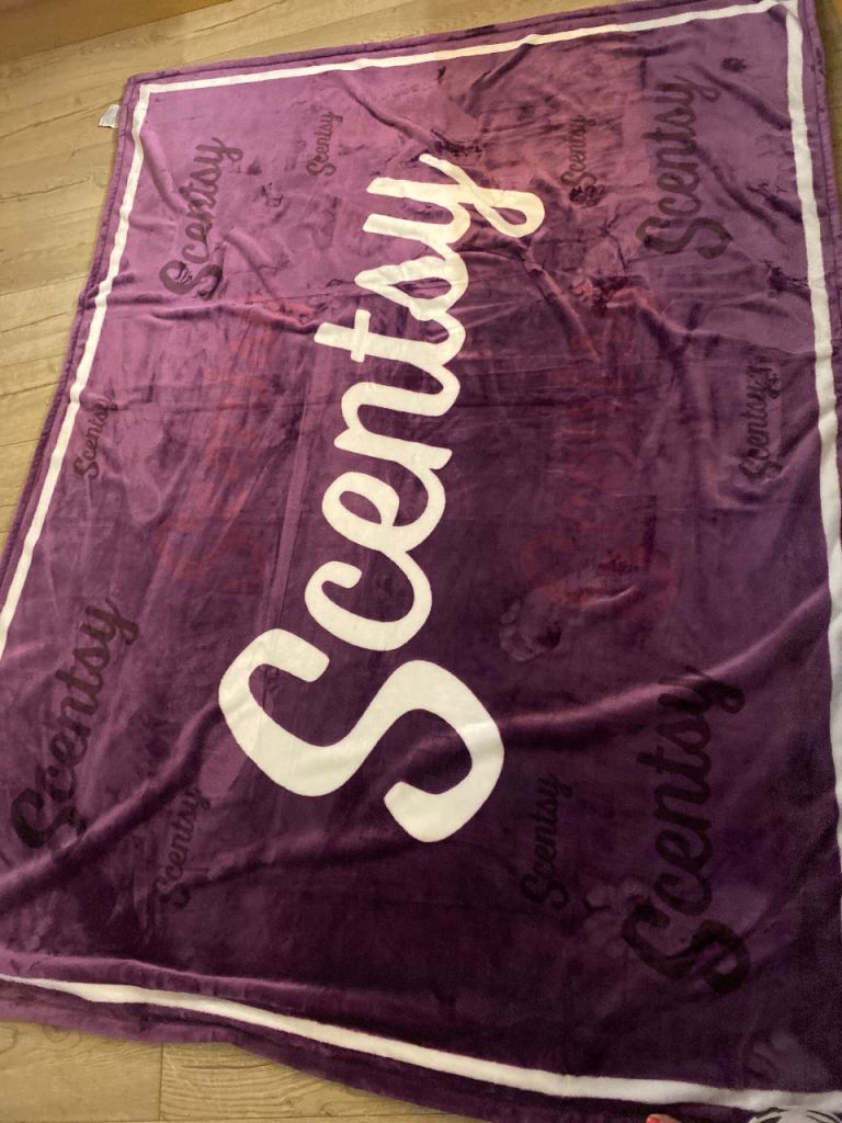 Purple soft scentsy throw/blanket. 