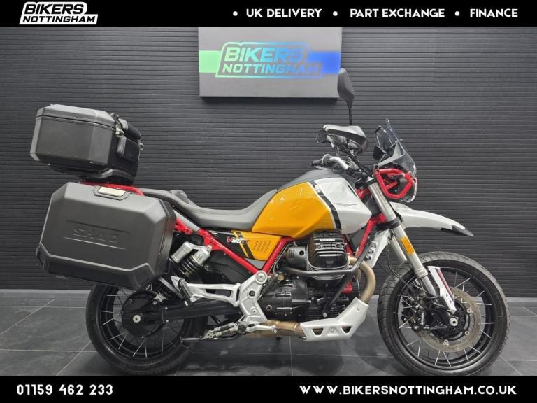 MOTO GUZZI V85 TT EVOCATIVE 2023 *1 owner 5850 miles*