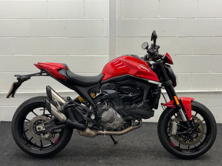 DUCATI MONSTER 937 ** QUICK SHIFTER - SEAT COWL - 12 MONTHS MOT **