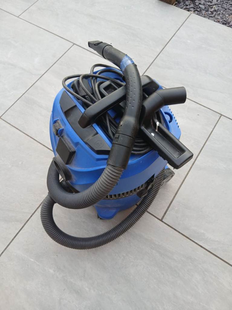 Nilfisk Multi 20 T Wet & Dry Vacuum Cleaner