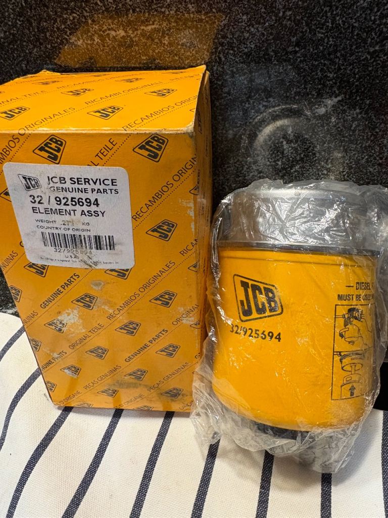JCB Element Assy  32/925694 New in Sealed Wrapper
