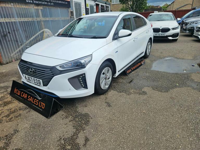 2018 Hyundai IONIQ 1.6 GDi Hybrid Premium SE 5dr DCT HATCHBACK PETROL/ELECTRIC Automatic