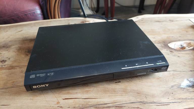 Sony DVD/CD Player DVP-SR760H