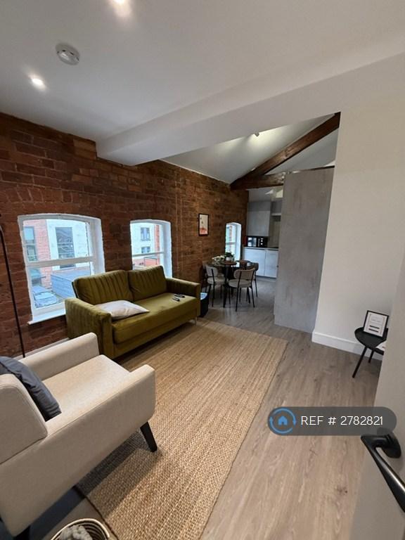 2 bedroom flat in Silverter House, Hull, HU1 (2 bed) (#2782821)