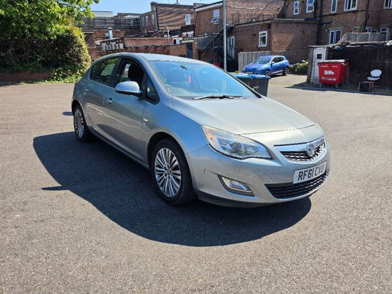 Vauxhall, ASTRA, Hatchback, 2012, Manual, 1598 (cc), 5 doors
