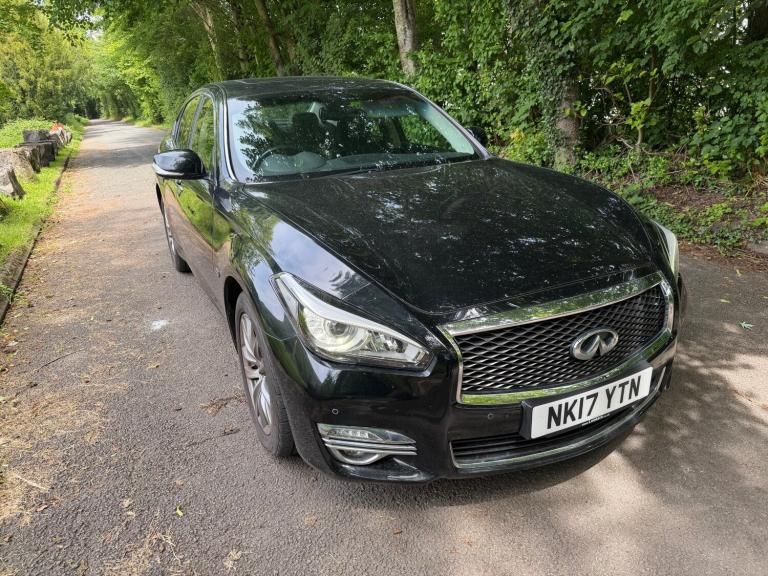 2017 Infiniti Q70 Premium Auto 2.2 CDI 170 SALOON Diesel Automatic
