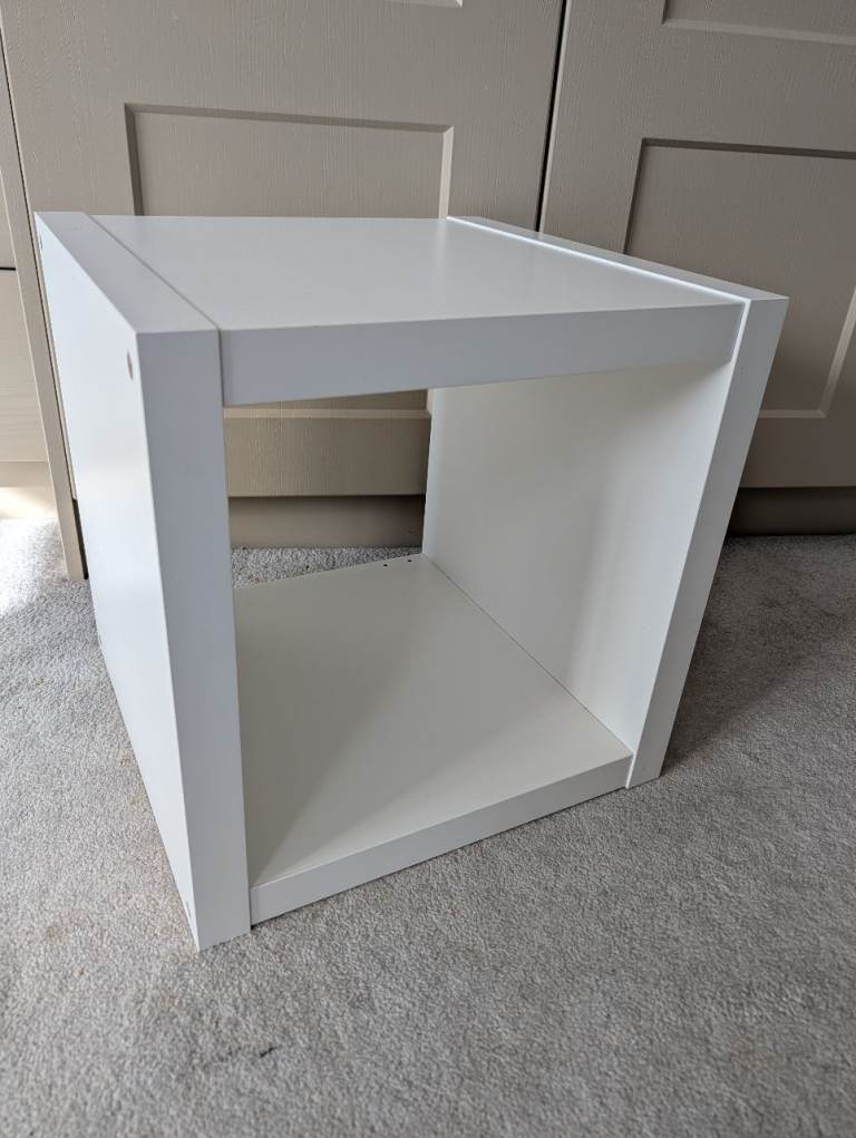 Storage Cube Free Standing