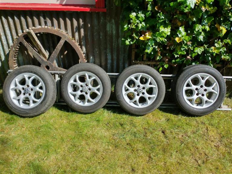 4 CROMODORA WHEELS OFF VW