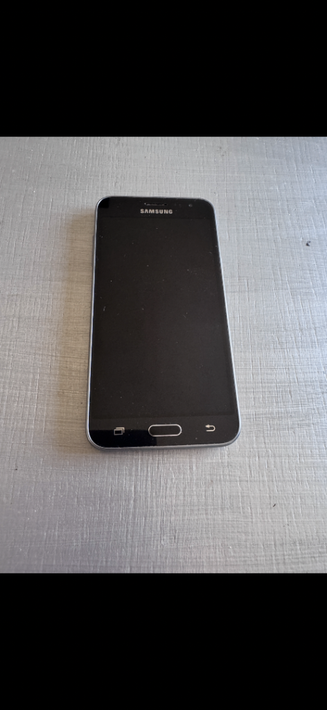 Samsung J3 Mobile Phone – Black, Good Condition