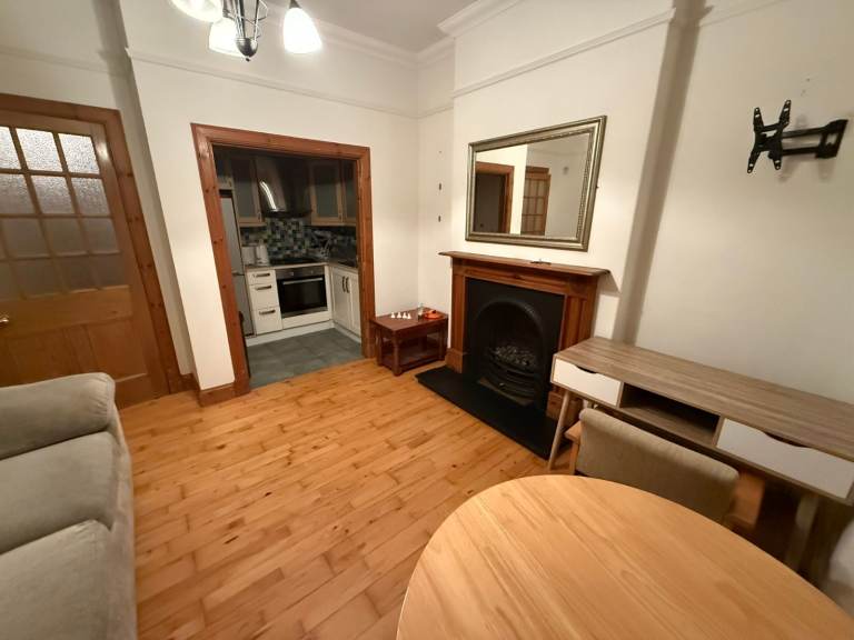 QUALITY 1 Bed Flat. Stirling city centre. No agent fees.