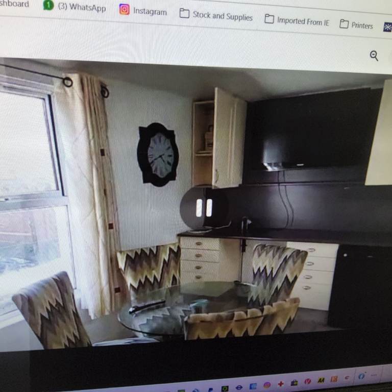 3 Bed Flat Central Bristol with Balcony, AVAILABLE soon(GREAT LOCATION)