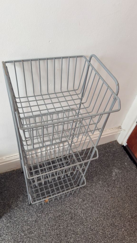 Grey Metal 3-Tier Storage Basket Unit – Good Condition