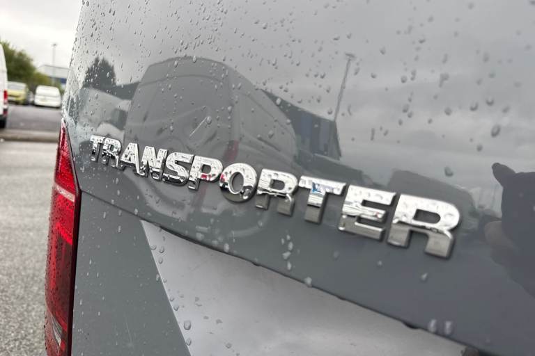 2024 Volkswagen Transporter 2.0 TDI 110 Highline Van Van Manual