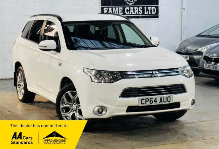2015 Mitsubishi Outlander 2.0h 12kWh GX3h CVT 4WD Euro 5 (s/s) 5dr ESTATE Petrol/Electric Hybrid ...
