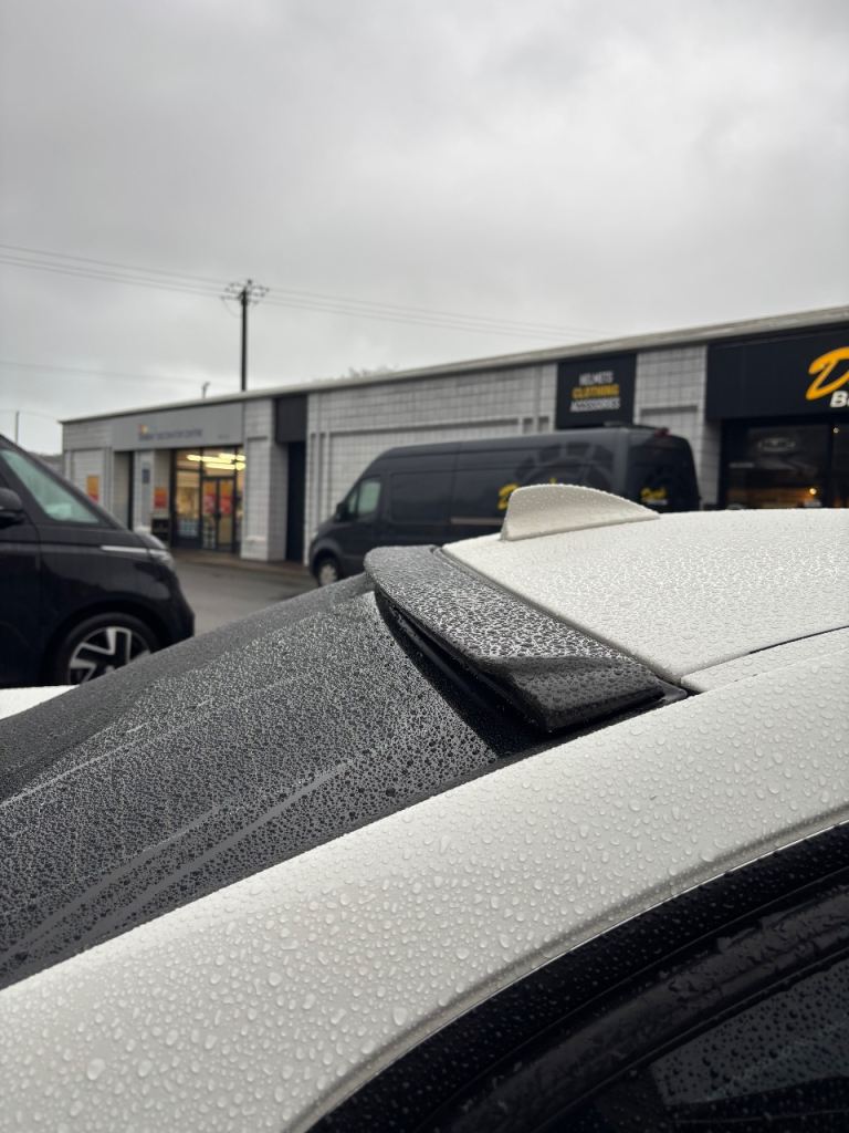 BMW, 3 SERIES, Saloon, 2011, Manual, 1995 (cc), 4 doors