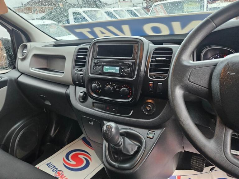 2017 Renault Trafic LH29 ENERGY dCi 125 High Roof Business Van PANEL VAN DIESEL Manual