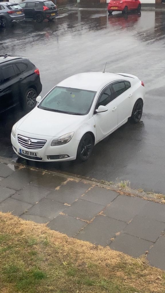 Vauxhall, INSIGNIA, Hatchback, 2011, Manual, 1956 (cc), 5 doors