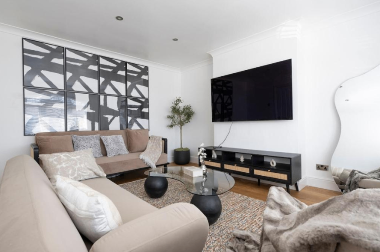 Spacious 4 bedroom in Romford
