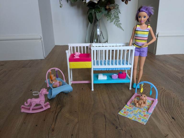 Babysitters Barbie Set with skipper