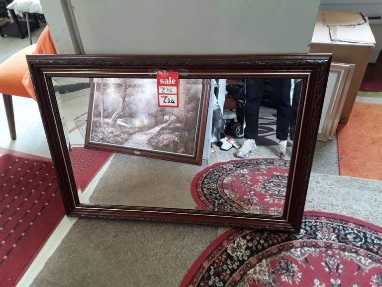 Lovely mahogany wall mirror Copley Mill Low Cost Moves 2nd Hand Furniture STALYBRIDGE SK15 3DN