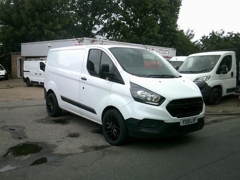 Ford Custom,2019,19 REG,WHITE,ONLY 70,000 MILES,NEW WET BELT,1 OWNER VAN