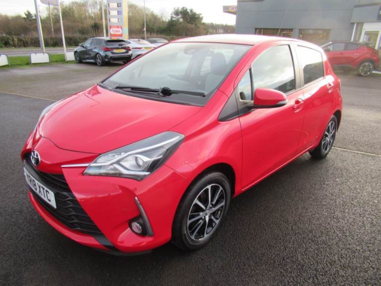  Toyota Yaris 1.5 VVT-i Icon Tech 5dr Petrol