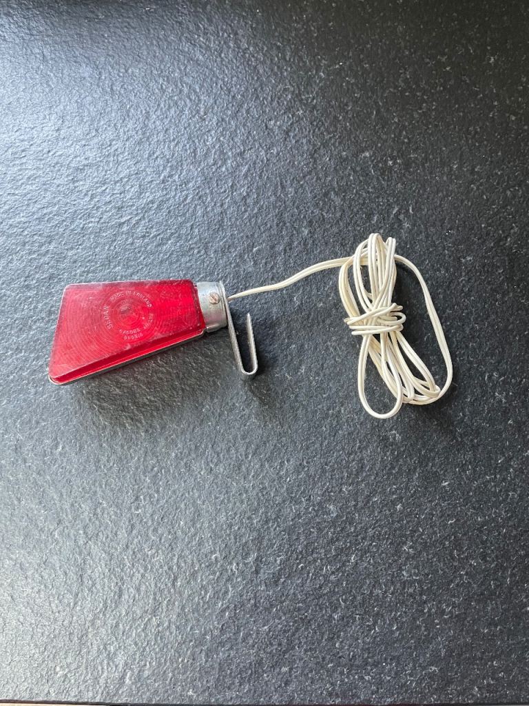 Classic car swivel head parking light