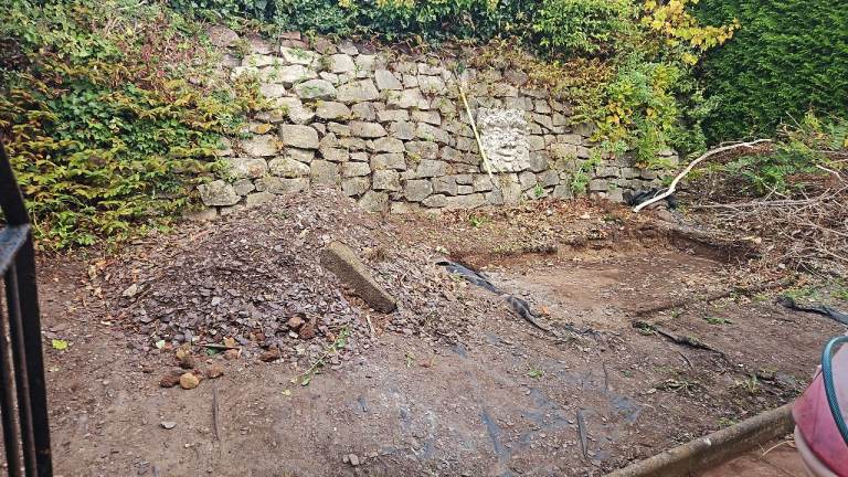 Garden Stone Wall and Earth – Free to Collect